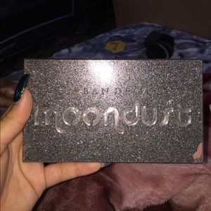 Urban decay moon dust pallete